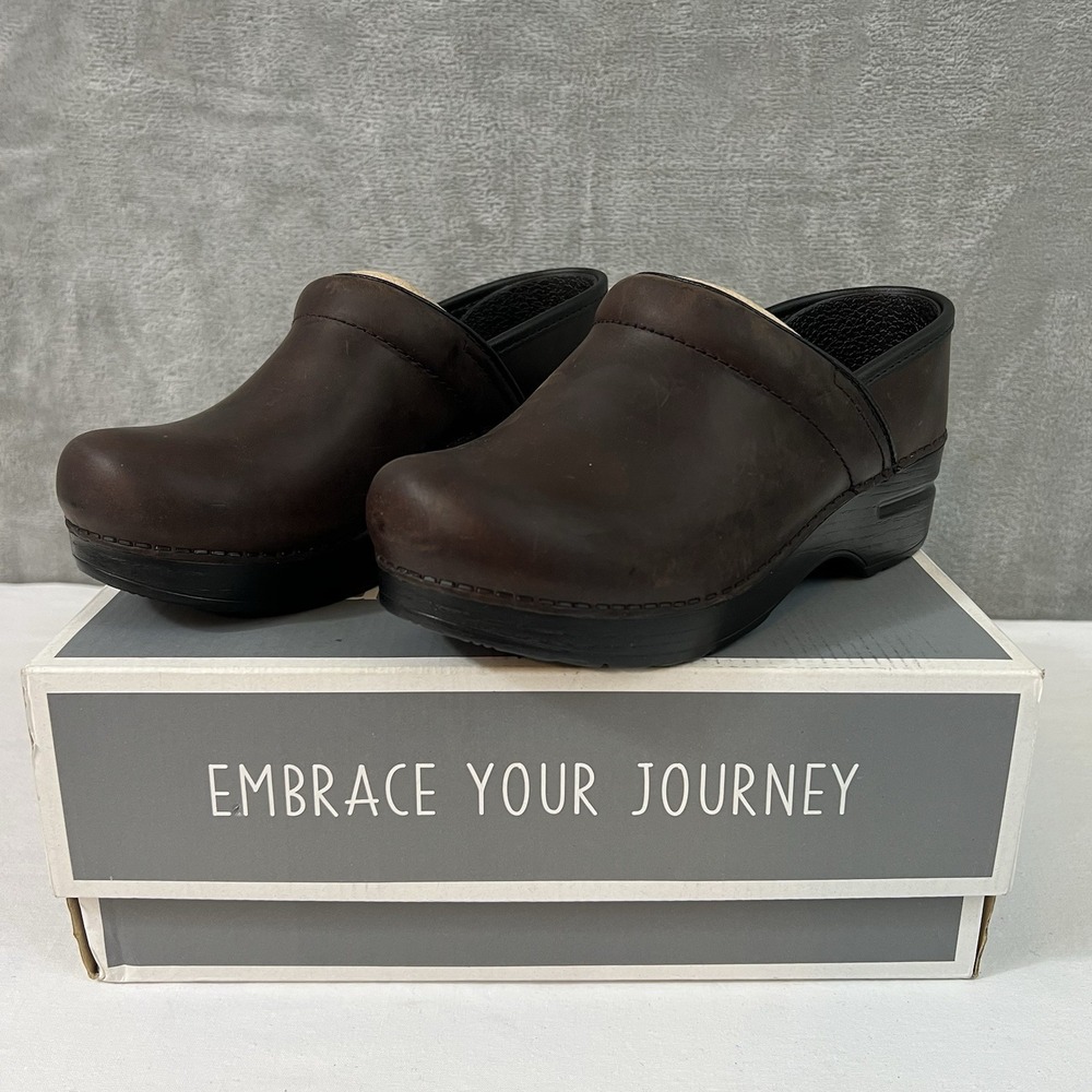 Dansko Wide Pro Women's Clogs, Antique Brown Oiled, W36 US 5.5-6 New With Box